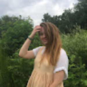 Meet your Posher, Holly